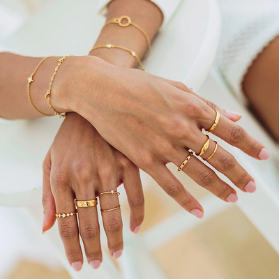 ТРЕНДИВНЫЙ СТИЛ Звездная половая Eternity Band Кольца в 925 серебряные ювелирные изделия с 18K золотой покрытие