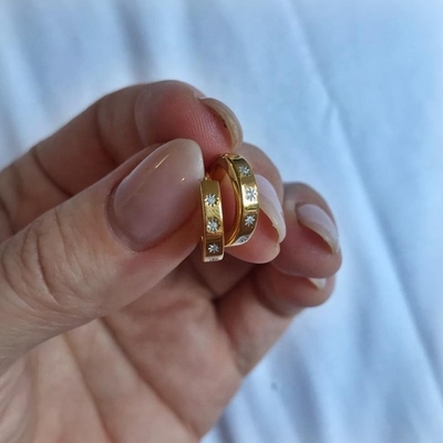 Стильные серьги 14K Золотой Вермель Звездочный набор Алмазные обнимательные кружки для легкого стиля