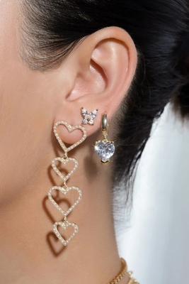 Классический стиль 925 Sterling Silver Gold Plated Cubic Zirconia Butterfly Stud Earrings (Стерлинговое серебряное золотовалочное кубическое циркониевое серебряное серебряное серебряное серебряное серебряное серебряное серебряное серебряное серебряное серебряное серебряное серебряное серебряное серебряное серебряное серебряное серебряное серебряное серебряное серебряное серебряное серебряное серебряное серебряное серебряное серебряное серебряное серебряное серебряное серебряное серебряное серебр